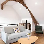L'auberge Du Paon Apartment *
